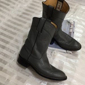 Riata Grey Boots